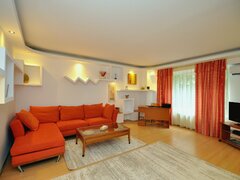 13 Septembrie Panduri apartament 2 camere decomandat, renovat recent